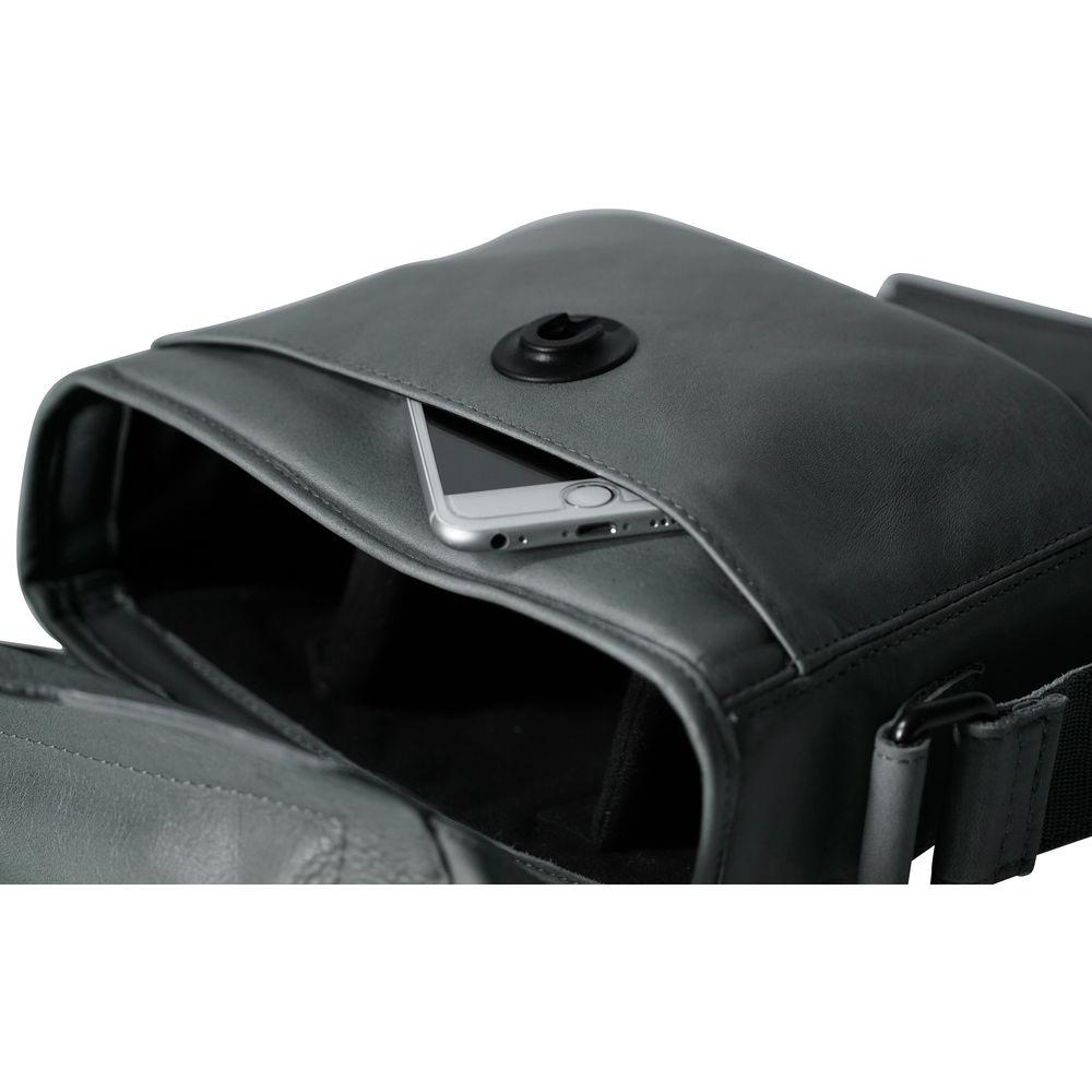 compagnon "The Nano Messenger" Leather Camera Bag