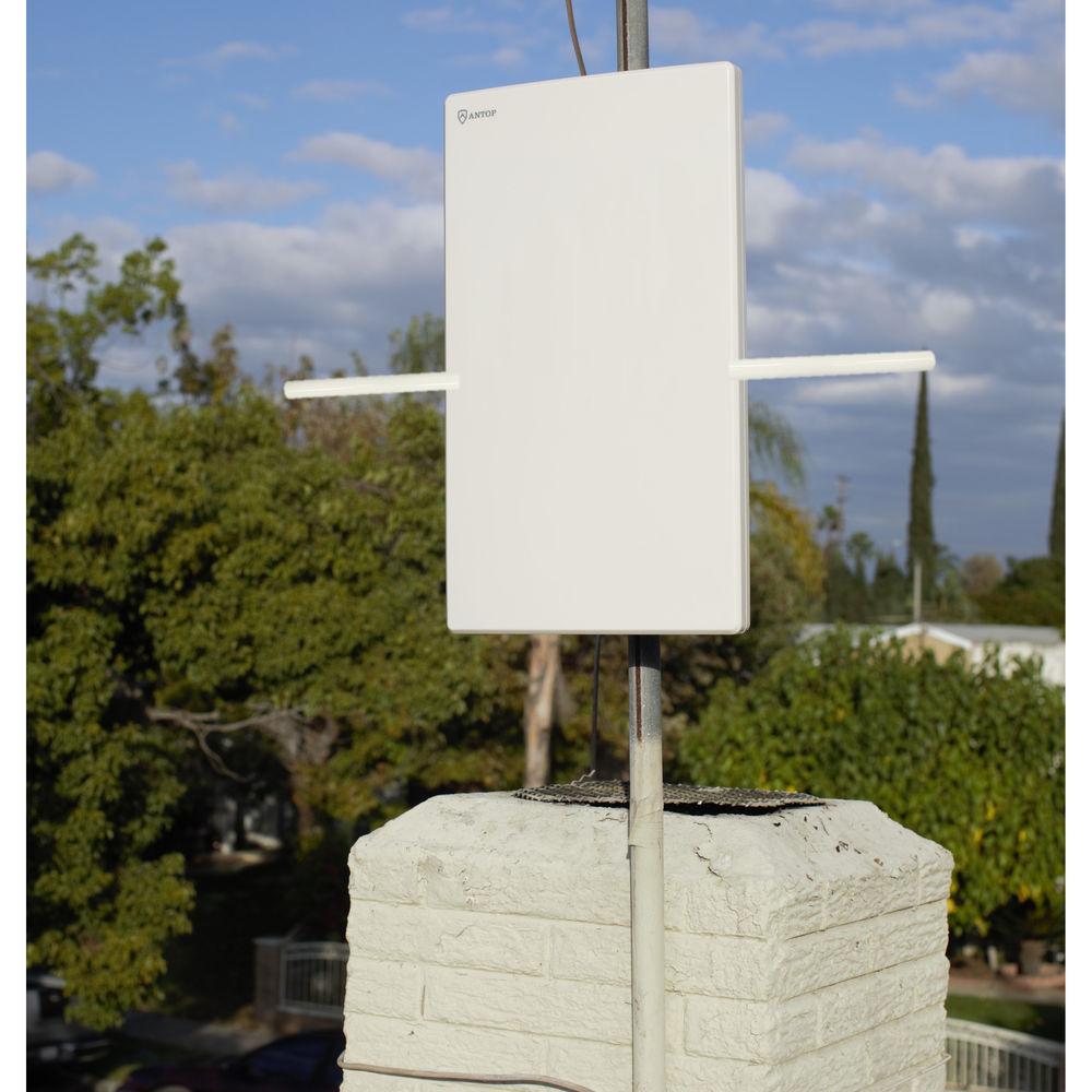 ANTOP Antennas AT-400BV Flat Panel Big Boy Indoor Outdoor Amplified HDTV Antenna