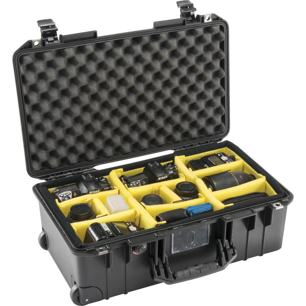 Pelican 1535 AirWD  2017 Wheeled Carry-On Case with Dividers