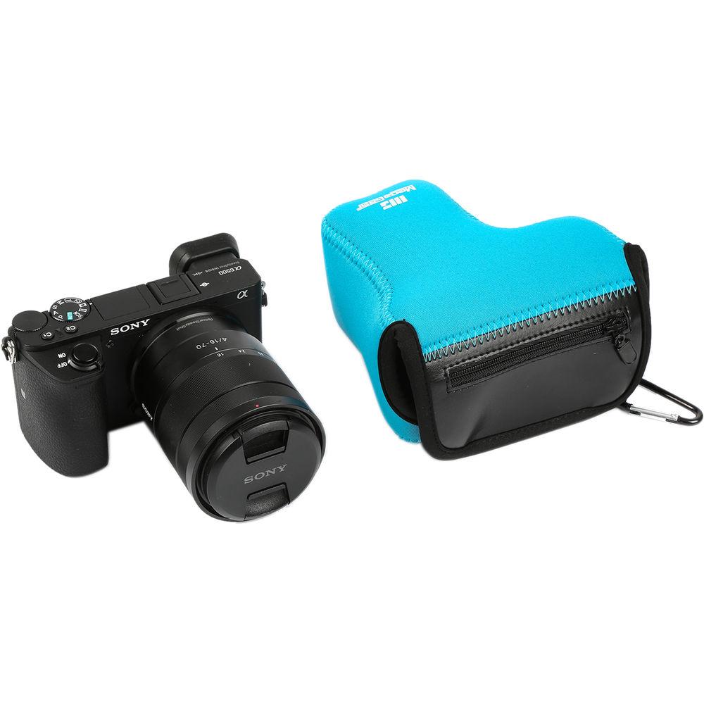 MegaGear MG1011 Ultra Light Neoprene Case with Carabiner for Sony a6500 with 16-70mm