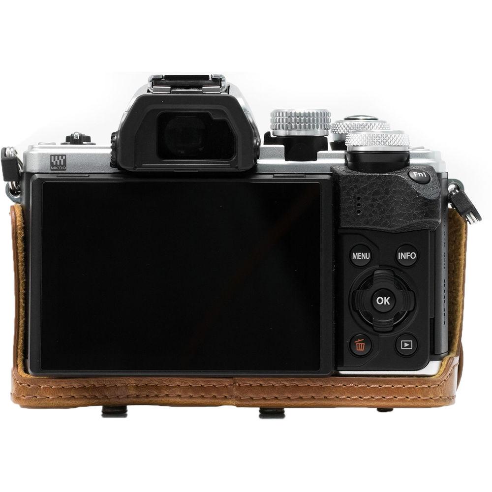 MegaGear MG637 Ever Ready Leather Case with Bottom Opening for Olympus OM-D E-M10 Mark II, 14-42mm