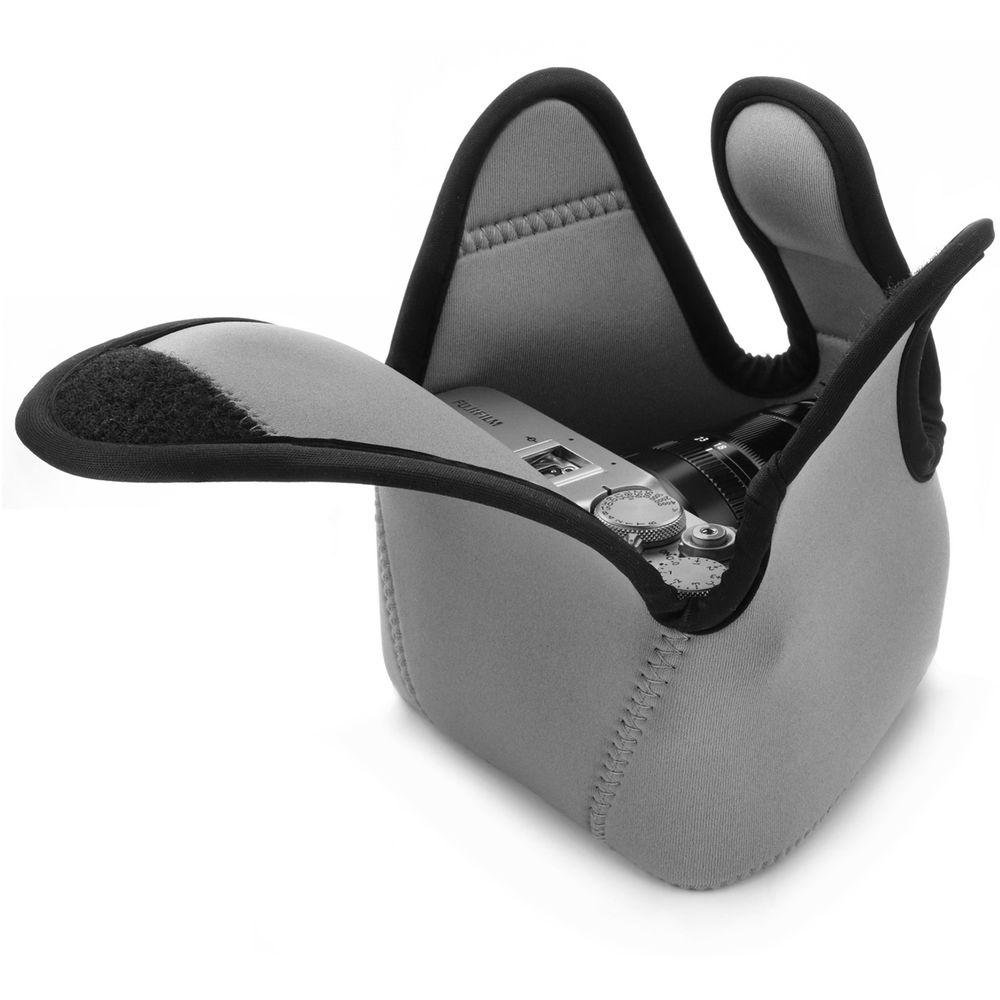 MegaGear Ultra-Light Neoprene Camera Case with Carabiner for Fujifilm X-E3