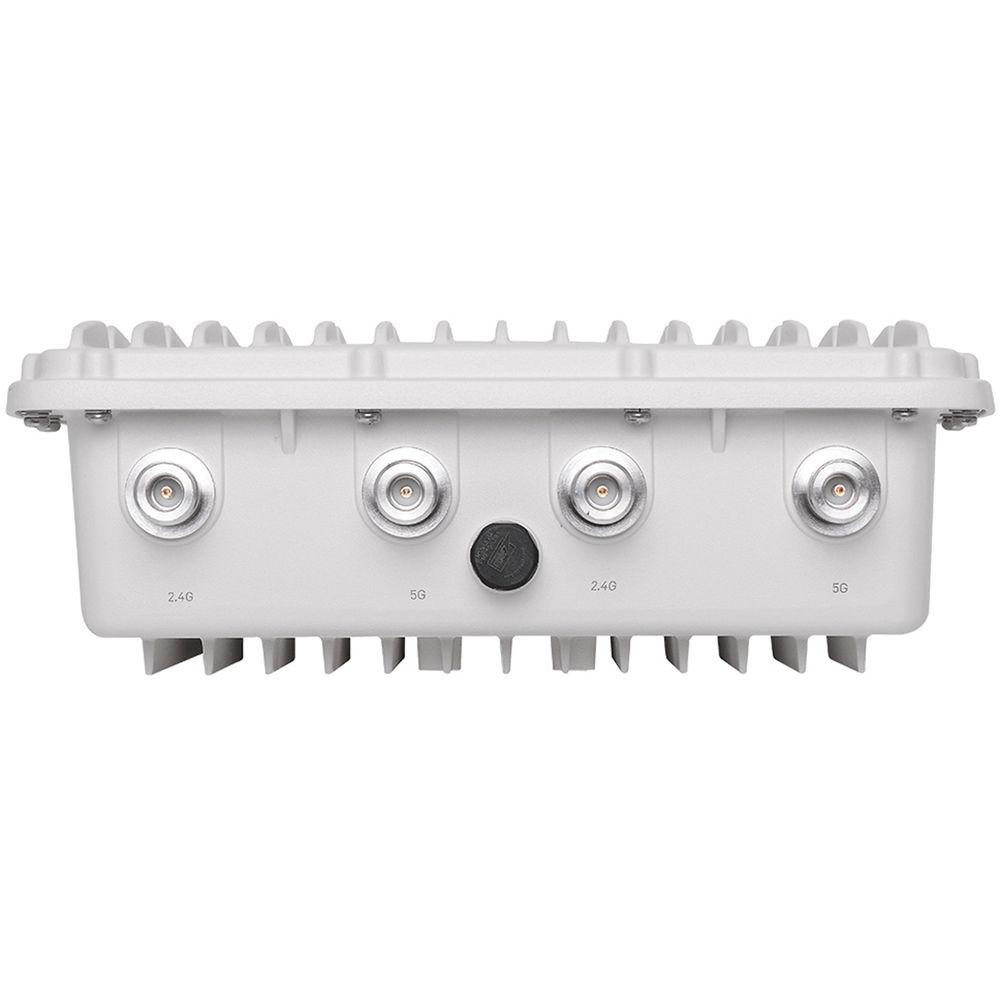 EDIMAX Technology 3 x 3 AC Dual-Band Outdoor PoE Access Point