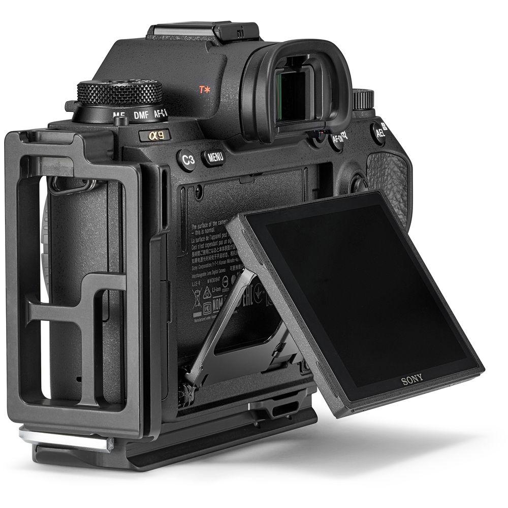 Gitzo L-Bracket for Sony a7R III and a9 Cameras