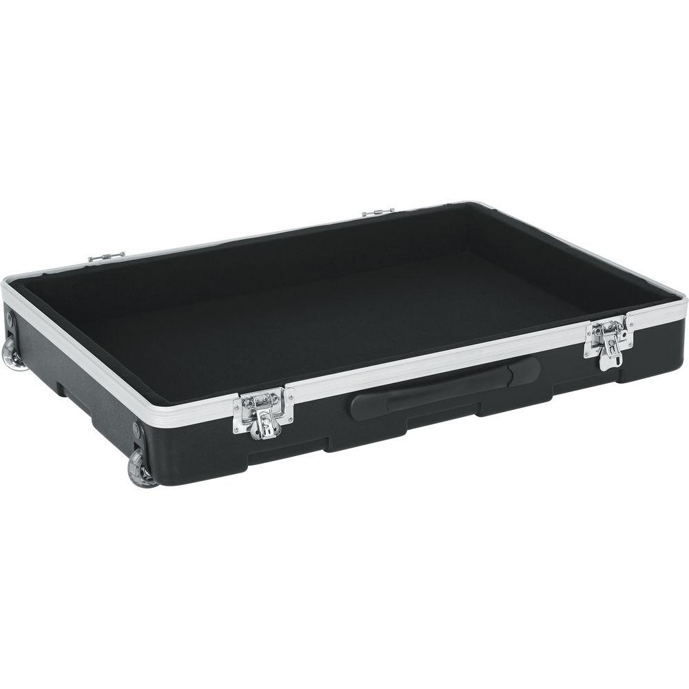 Gator Cases G-MIX-20x30 Rolling ATA Mixer Case with Lockable Recessed Latches and Pull-out Handle