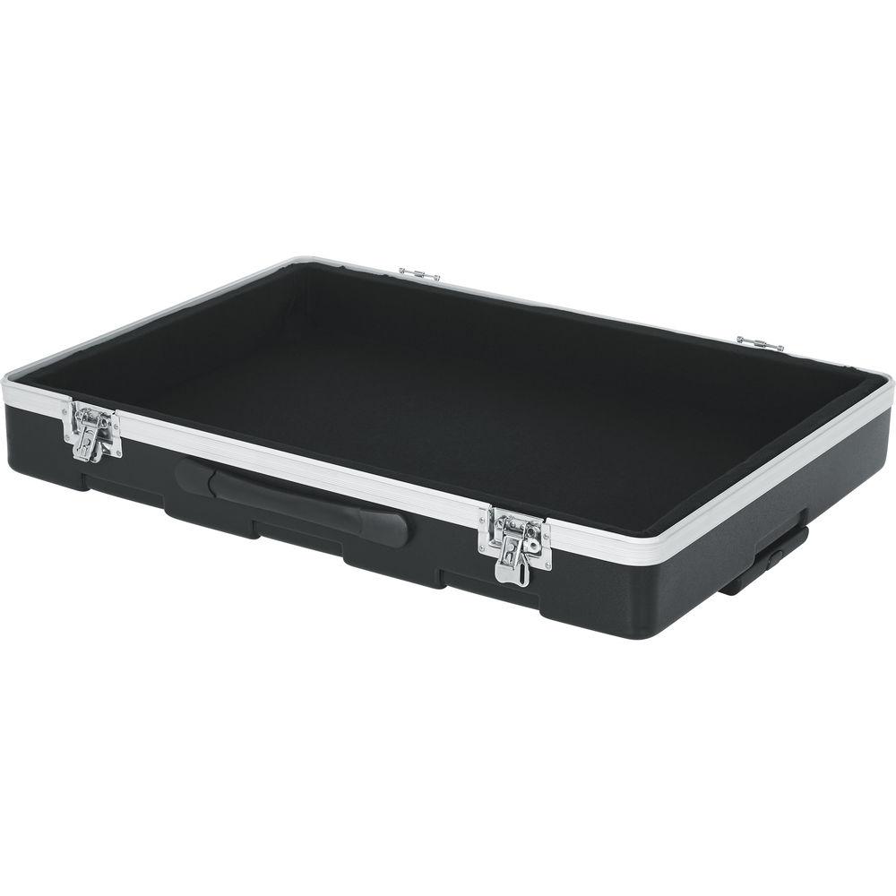Gator Cases G-MIX-20x30 Rolling ATA Mixer Case with Lockable Recessed Latches and Pull-out Handle