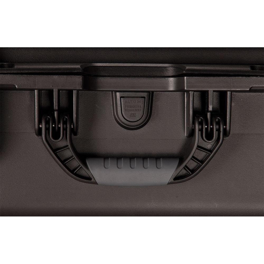 Gator Cases GU-0705-03-WPNF Waterproof Injection Molded Case for Audio Visual Recording Equipment
