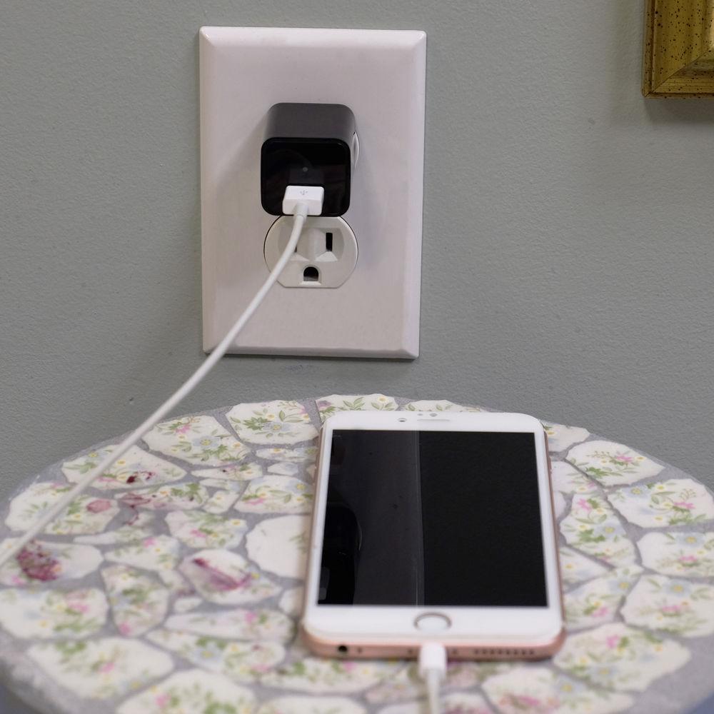 Mini Gadgets USB Power Adapter with 1080p Covert Camera