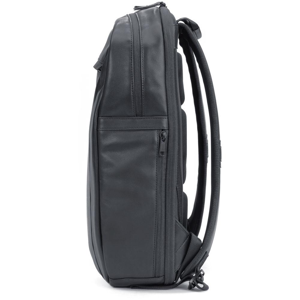 Cecilia Gallery Humboldt 14L Camera and 13" Laptop Backpack