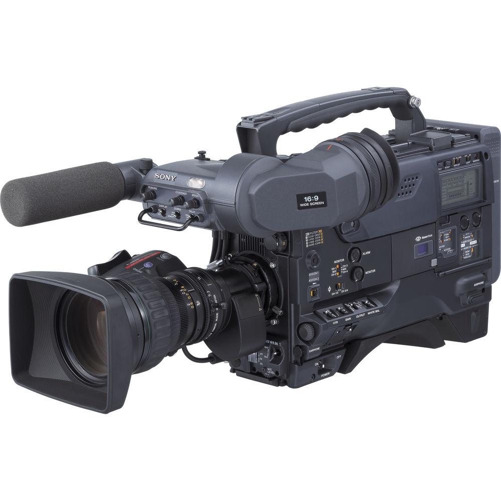 Sony DVW-970 2 3-Inch 3-CCD Digital Betacam Camcorder, Widescreen Switchable, 1000 Horizontal Lines Resolution
