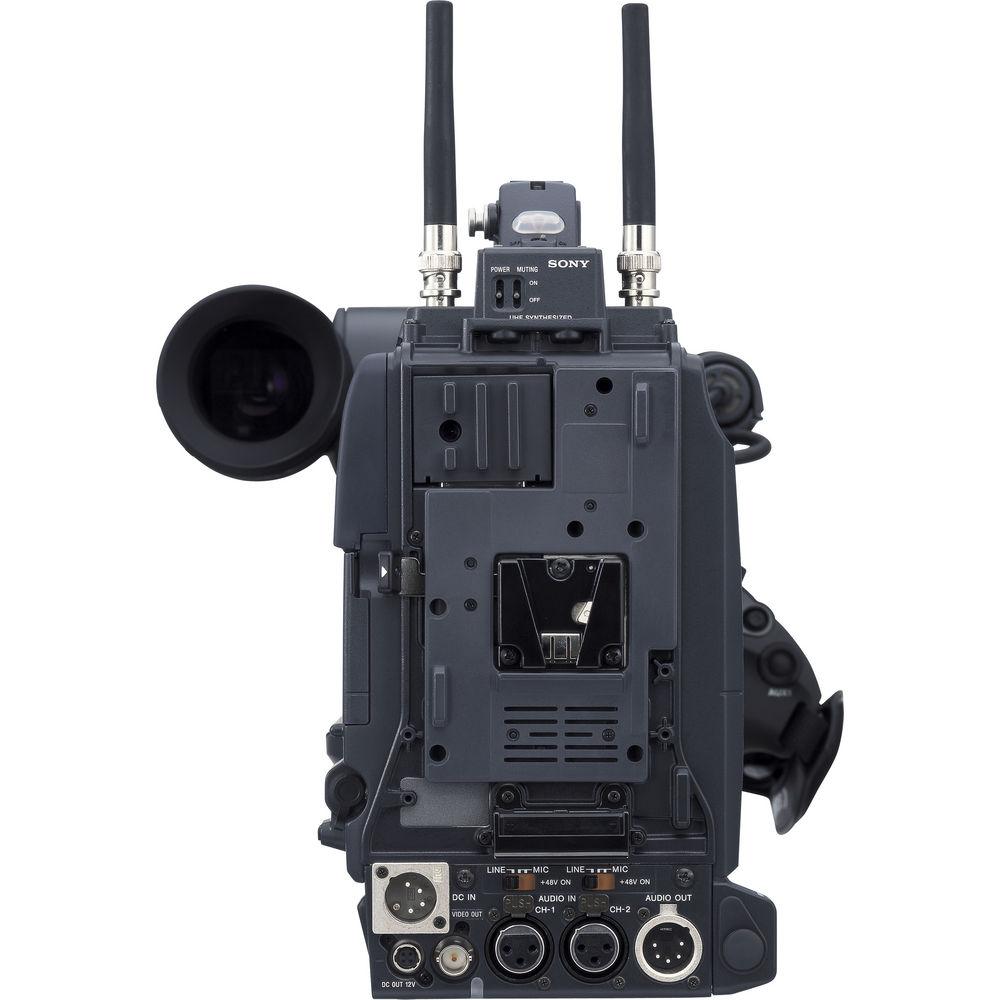 Sony DVW-970 2 3-Inch 3-CCD Digital Betacam Camcorder, Widescreen Switchable, 1000 Horizontal Lines Resolution