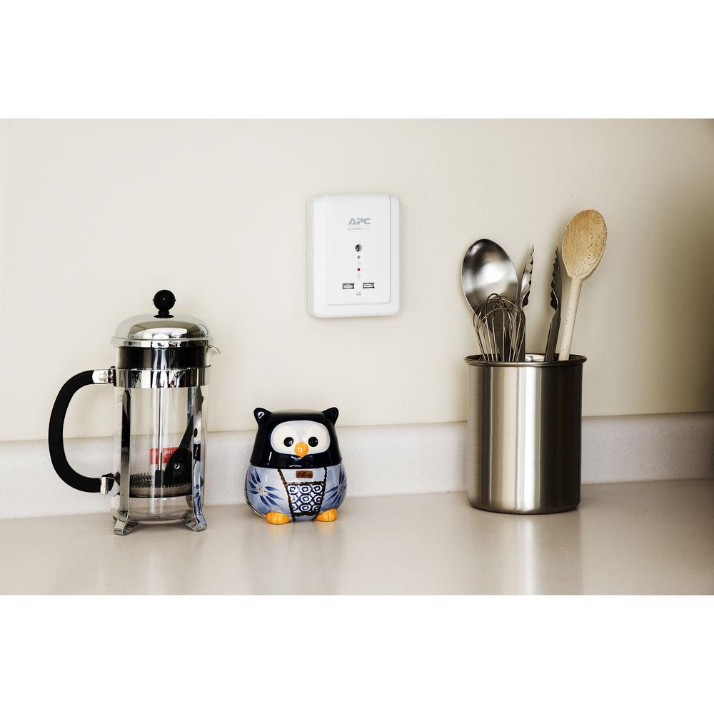 APC Essential SurgeArrest 6-Outlet Wall-Tap Surge Protector with USB