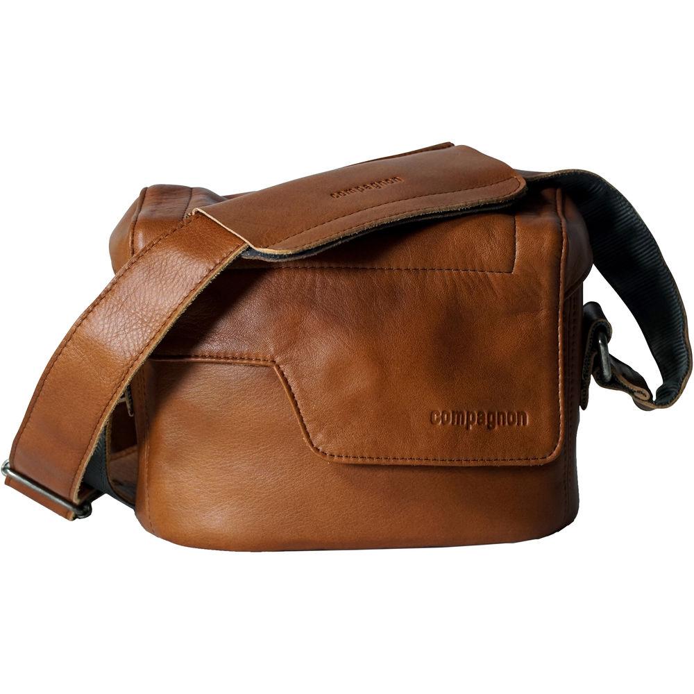 compagnon "The Nano Messenger" Leather Camera Bag