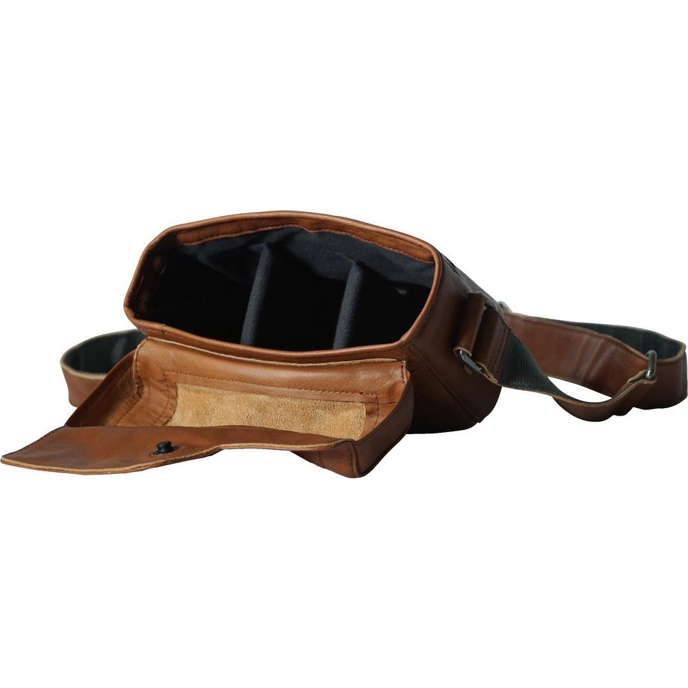 compagnon "The Nano Messenger" Leather Camera Bag