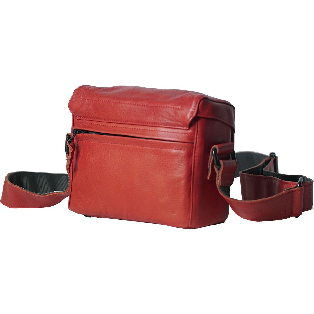 compagnon "The Nano Messenger" Leather Camera Bag
