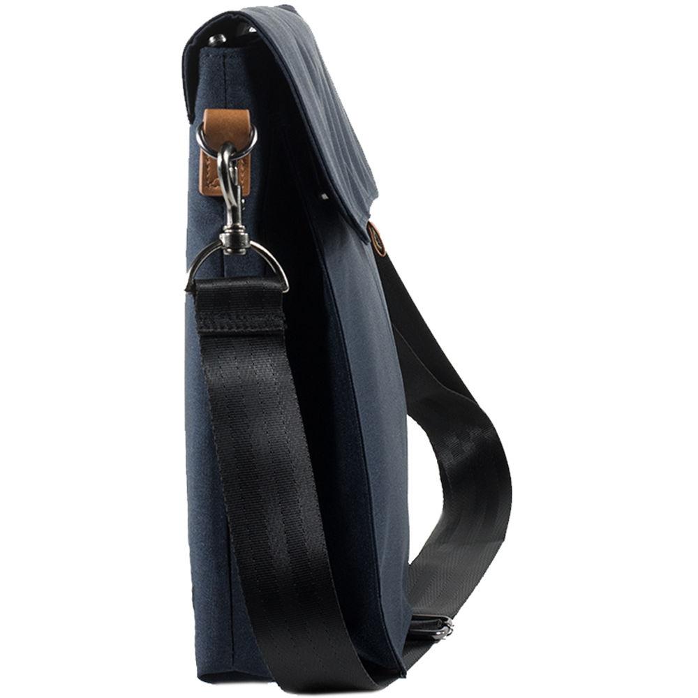 PKG International City Messenger Bag