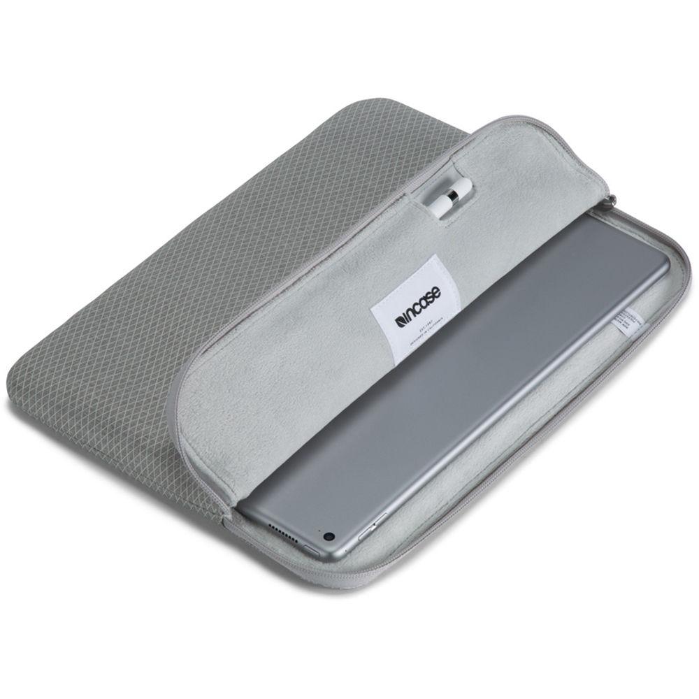 Incase Designs Corp Slim Sleeve with Diamond Ripstop for iPad 12.9"