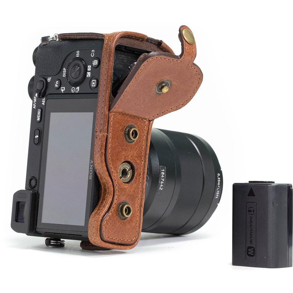 MegaGear Ever Ready Genuine Leather Case & Strap for Sony a6500 with 16-70mm Lens