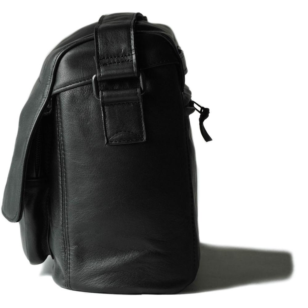 compagnon "the medium messenger" Leather Camera Bag