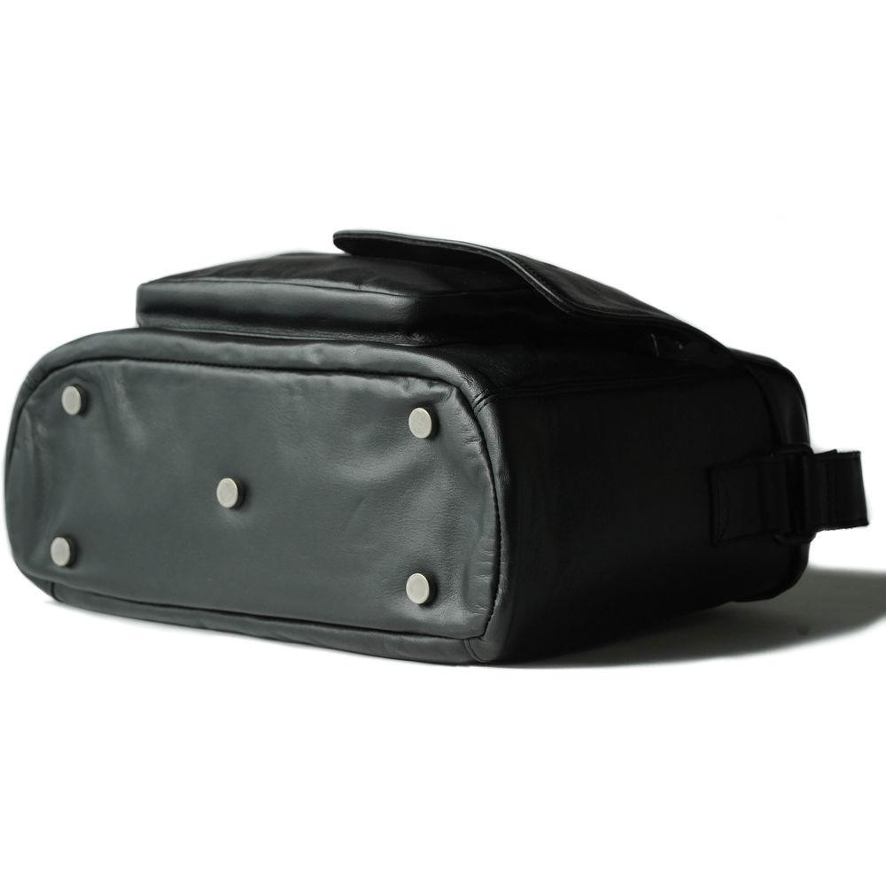 compagnon "the medium messenger" Leather Camera Bag