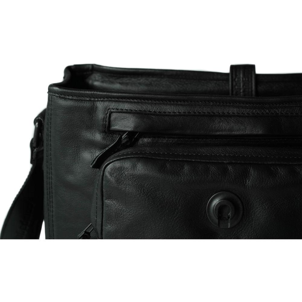 compagnon "the medium messenger" Leather Camera Bag
