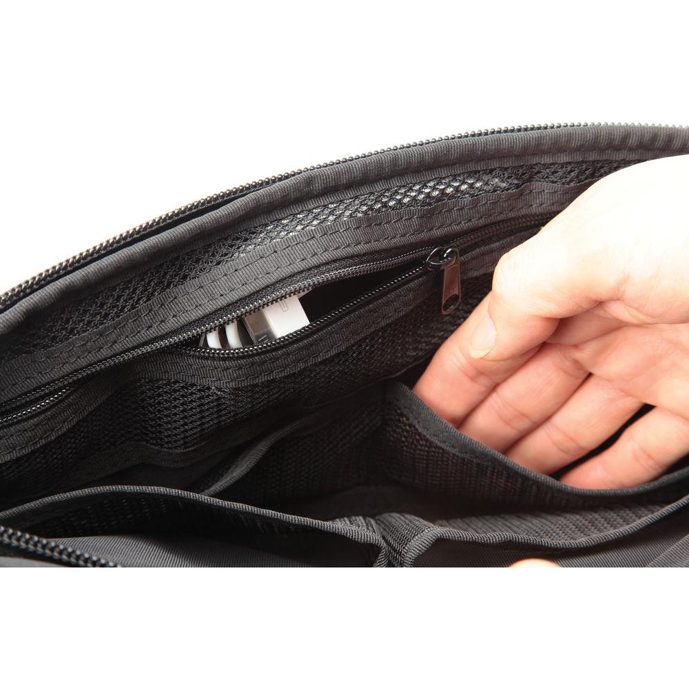 Artisan & Artist MCAM 1100 Camera Bag