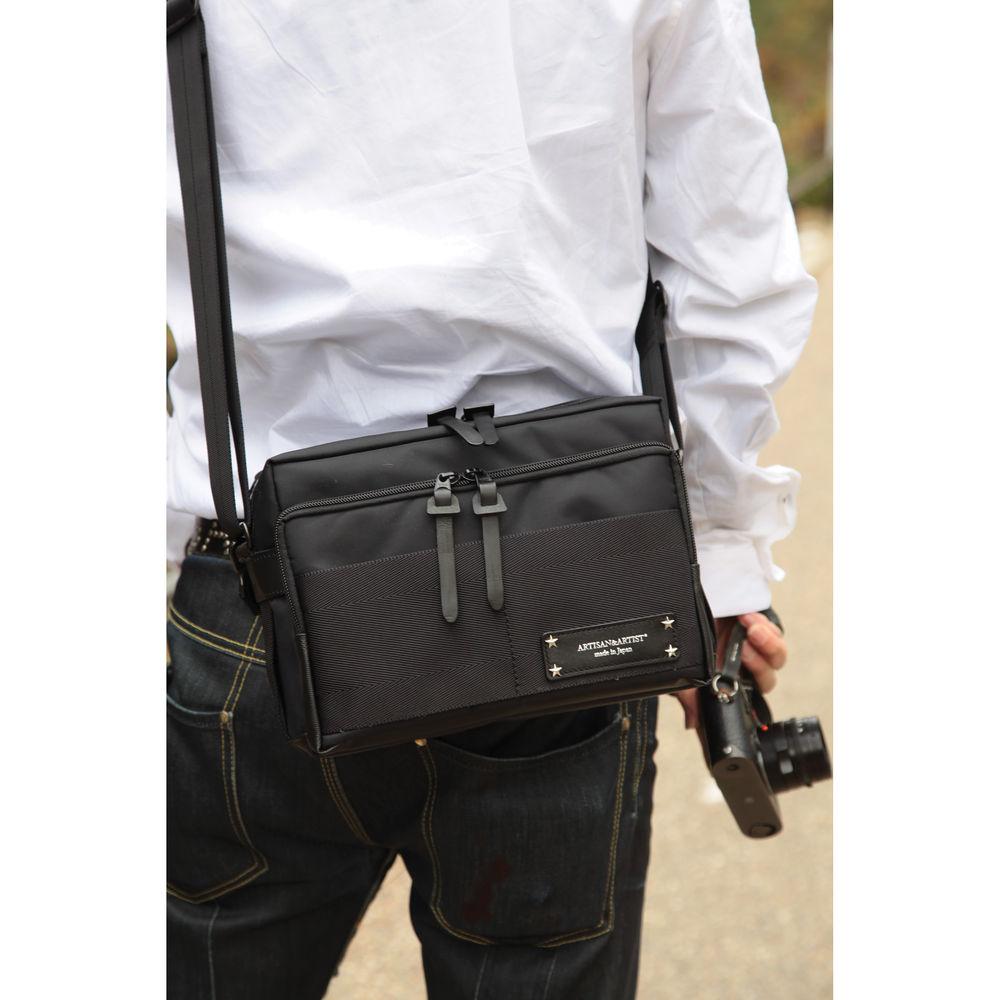 Artisan & Artist MCAM 1100 Camera Bag