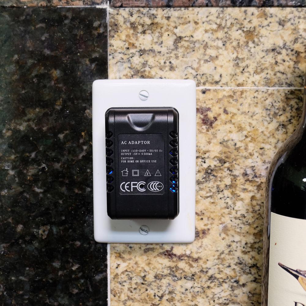 Mini Gadgets TRAVELACWIFI1080 USB AC Adapter with 1080p Covert Wi-Fi Camera