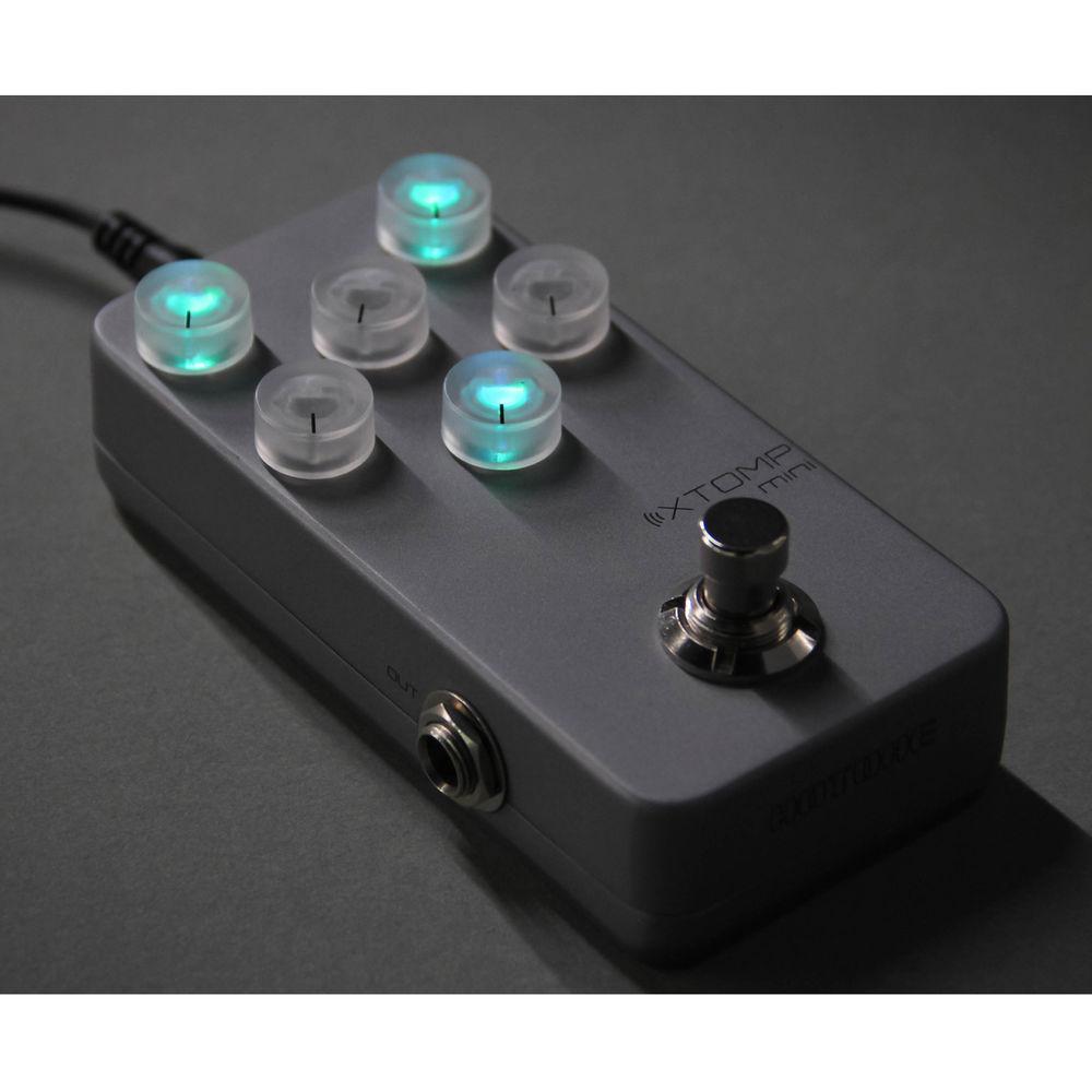Hotone XTOMP mini Multi-Effects Pedal with Bluetooth Connectivity and XTOMP App