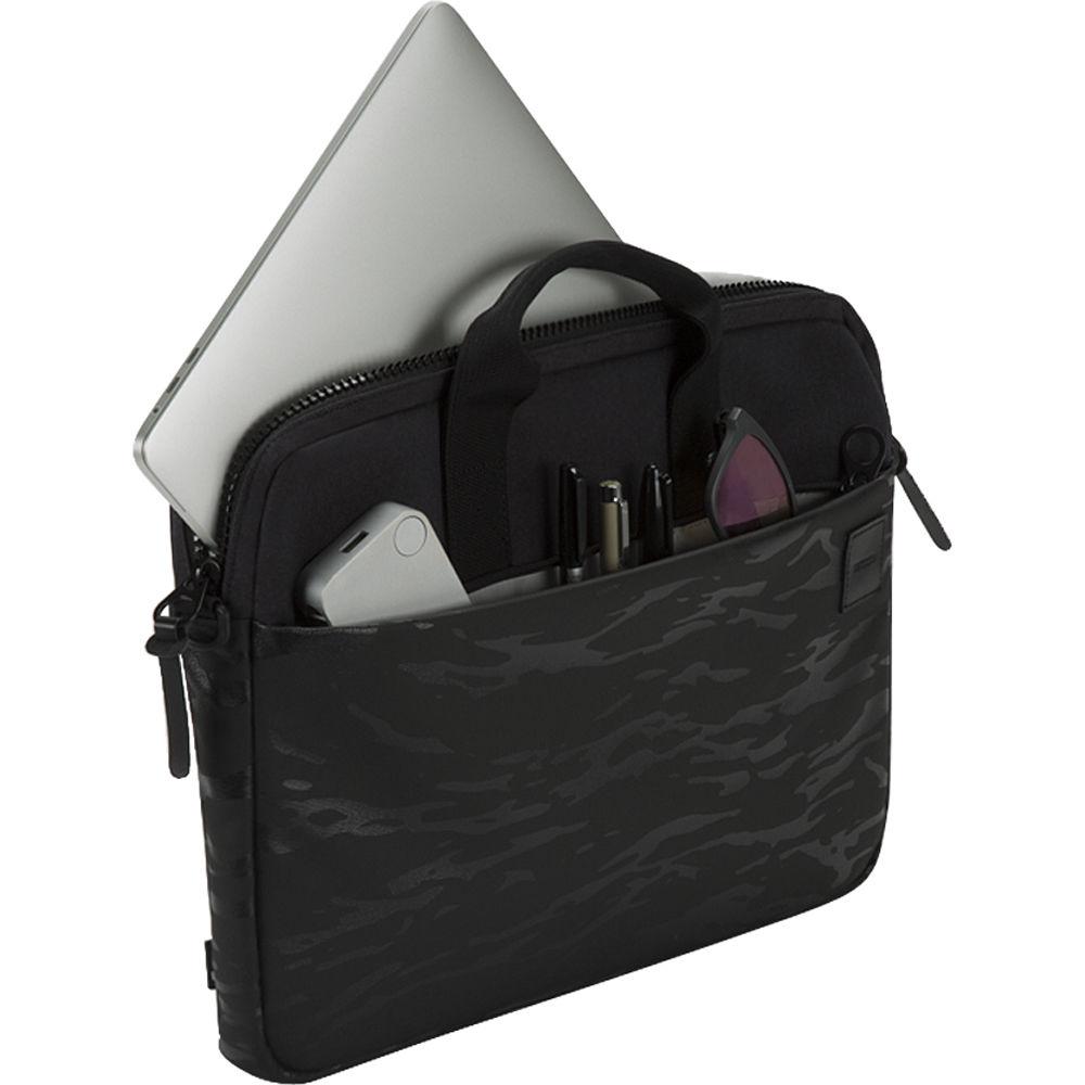 Incase Designs Corp Compass Brief 15"