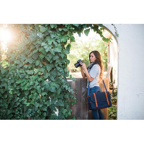 Jo Totes Harbourside DSLR Messenger Bag