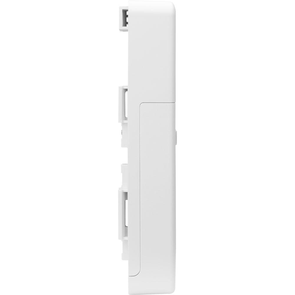 Ubiquiti Networks NanoSwitch Outdoor 4-Port PoE Passthrough Switch