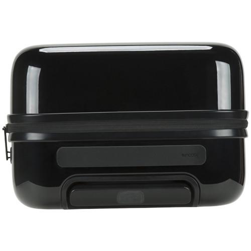 Incase Designs Corp NoviConnected 4-Wheel Travel Roller with USB-C Power