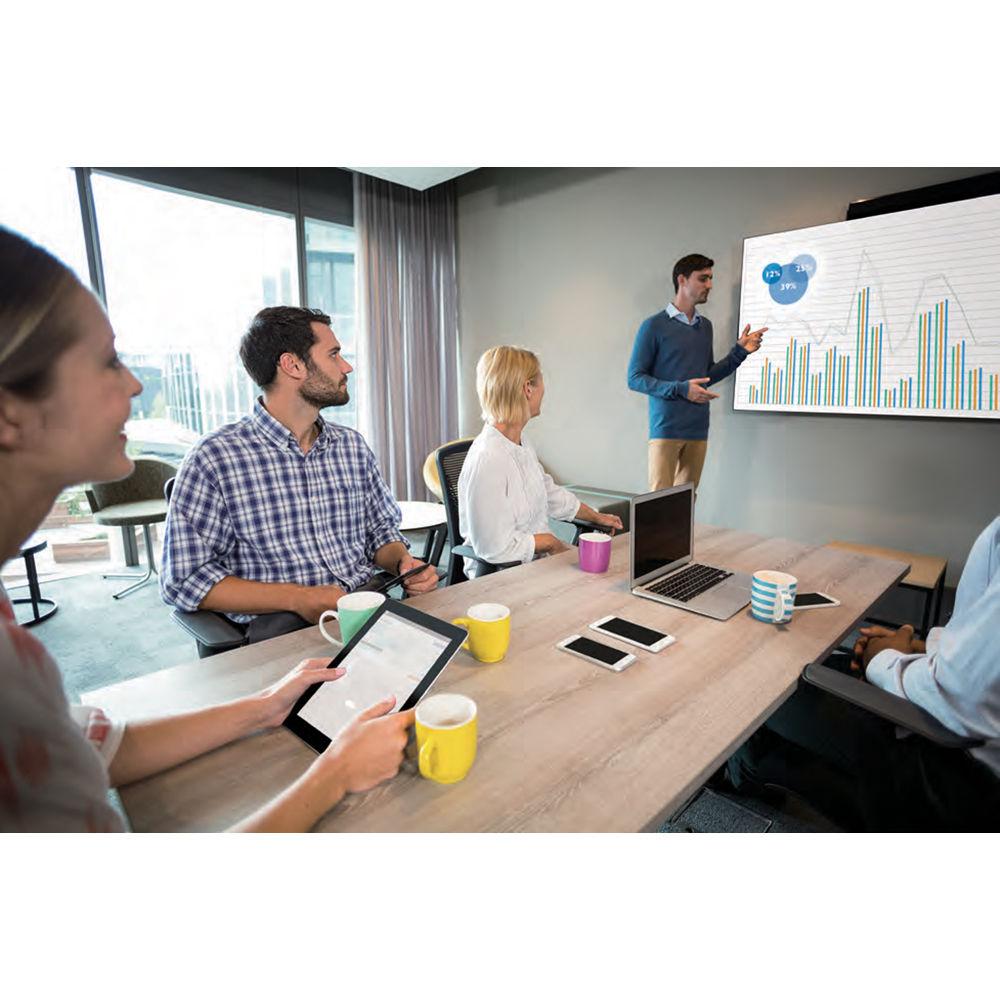 Hitachi CP-WU5506M 5200-Lumen WUXGA LCD Projector