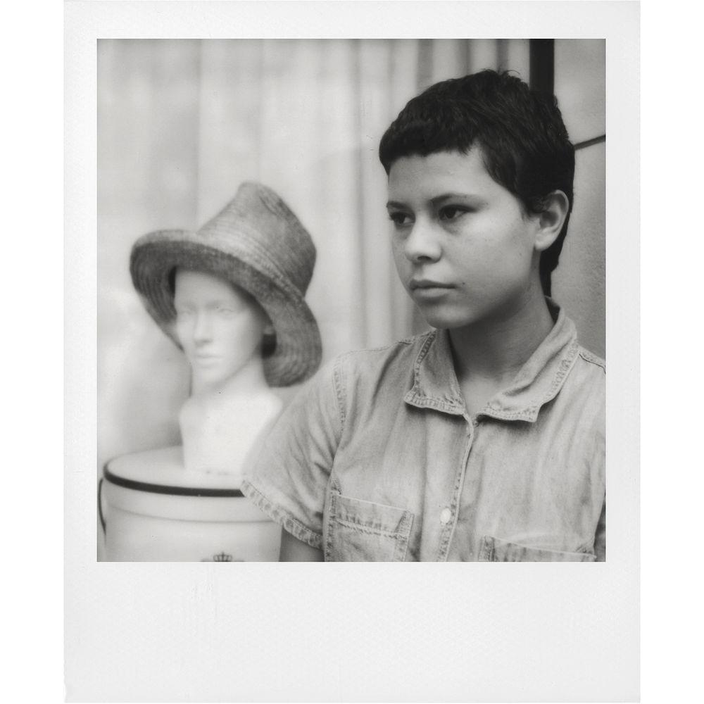 Polaroid Originals Black & White i-Type Instant Film