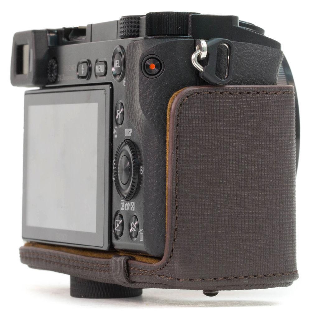 MegaGear Ever Ready Case for NEX-7 with 18-55 20 14mm Lens