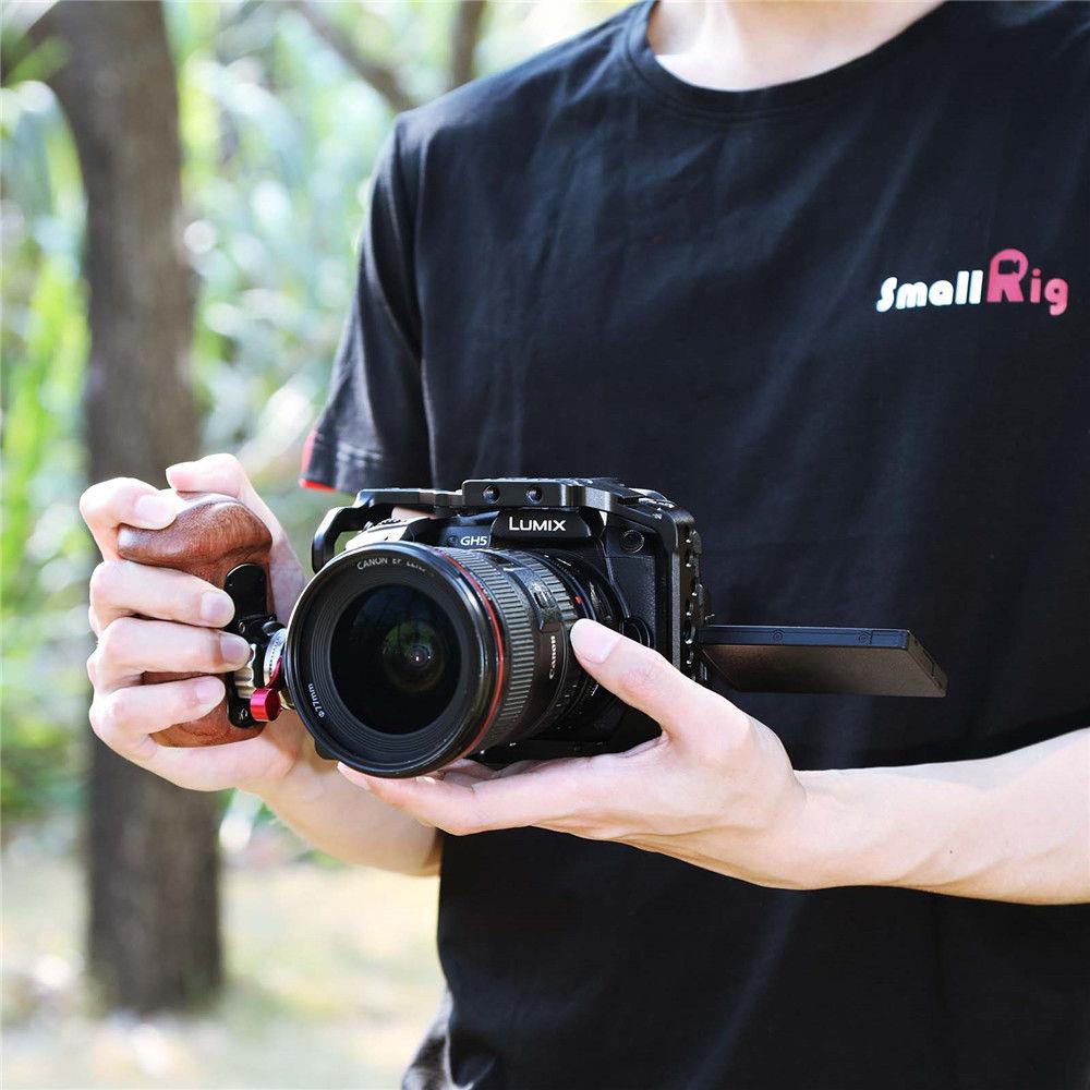 SmallRig Wooden Handgrip with NATO Clamp