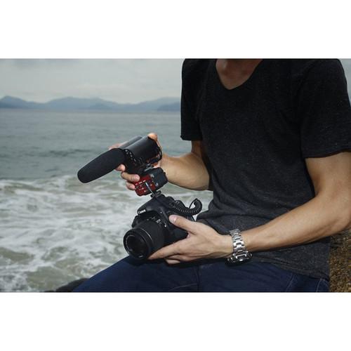 Saramonic Vmic Microphone for DSLR Cameras Camcorders