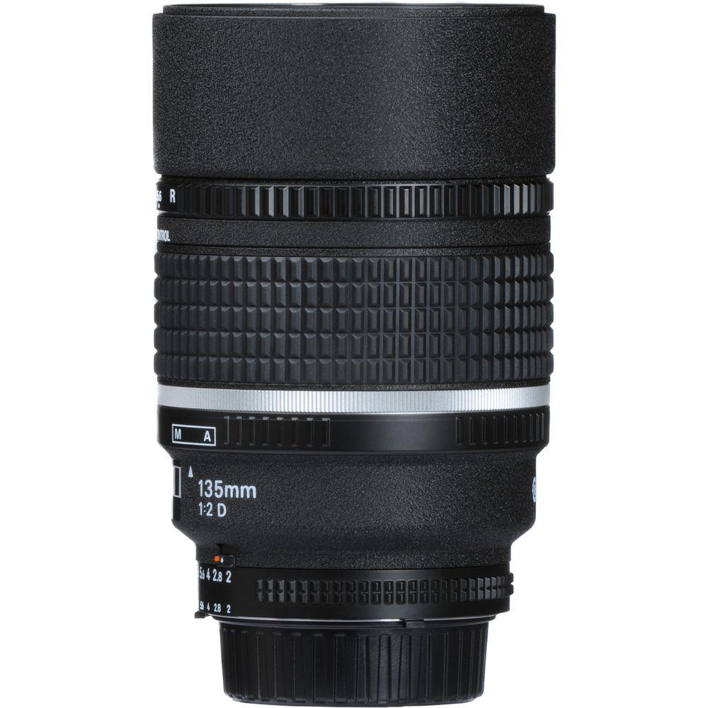 Nikon AF DC-NIKKOR 135mm f 2D Lens