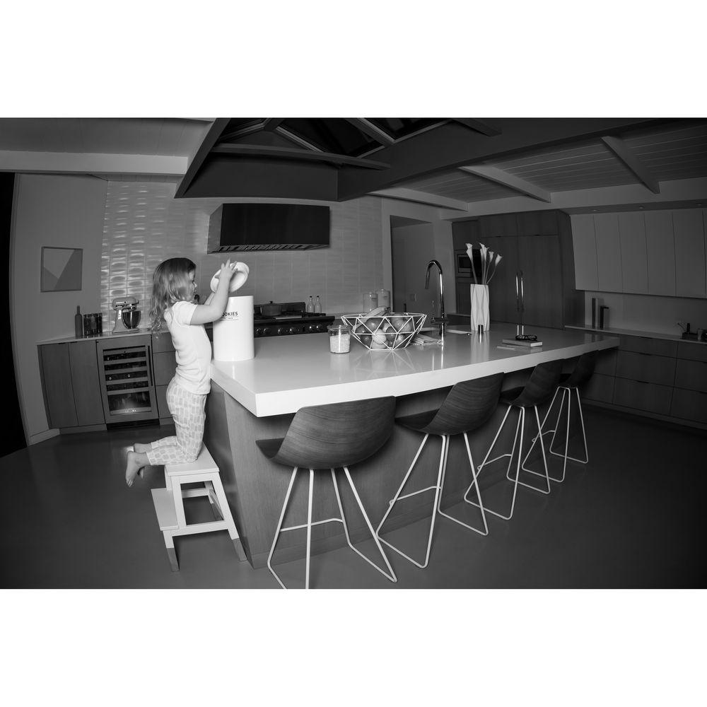 Logitech Circle 2 1 Wired 2MP & 2 Wire-Free 2MP Cameras Multi-Pack