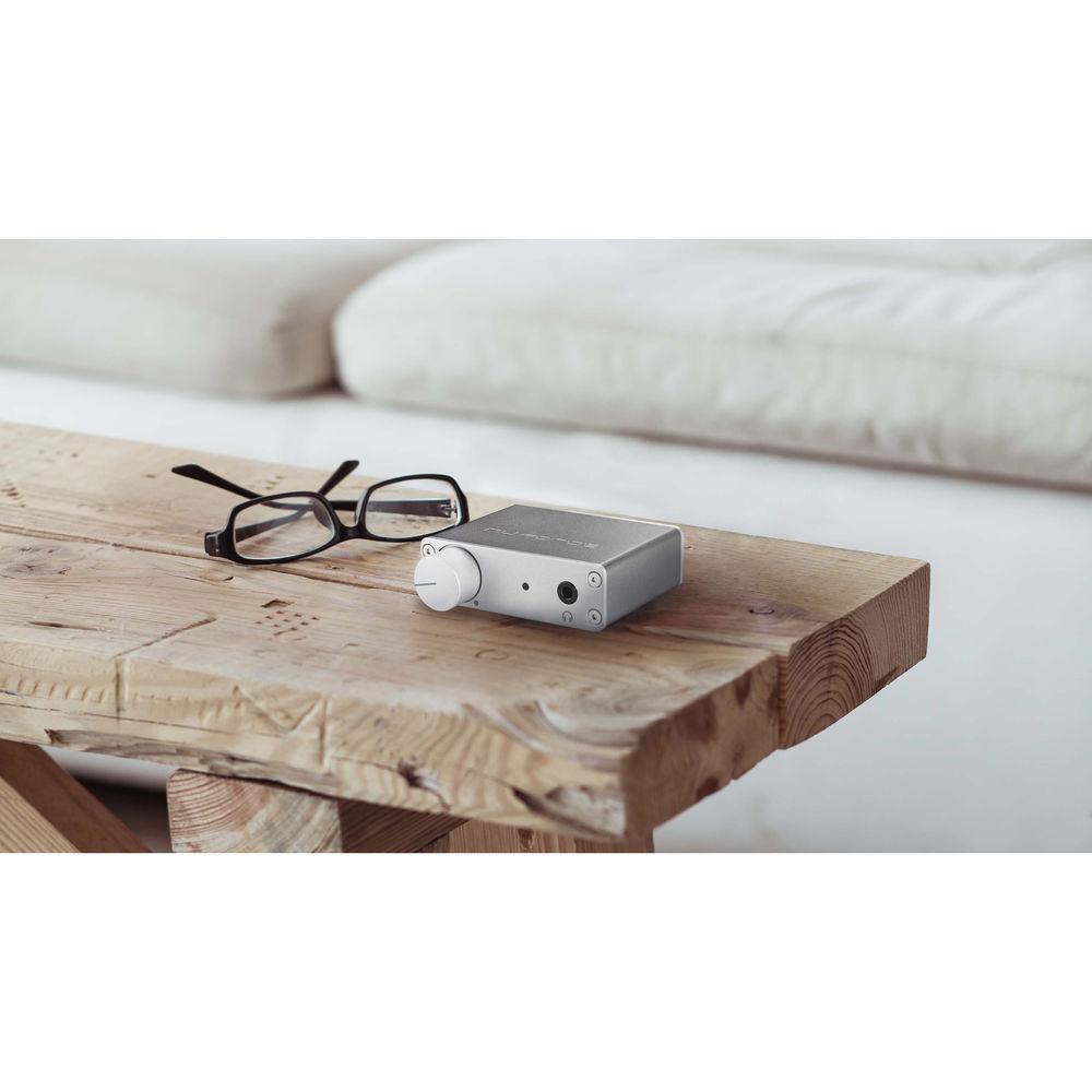 NuForce uDAC5 High-Resolution DAC and Headphone Amplifier