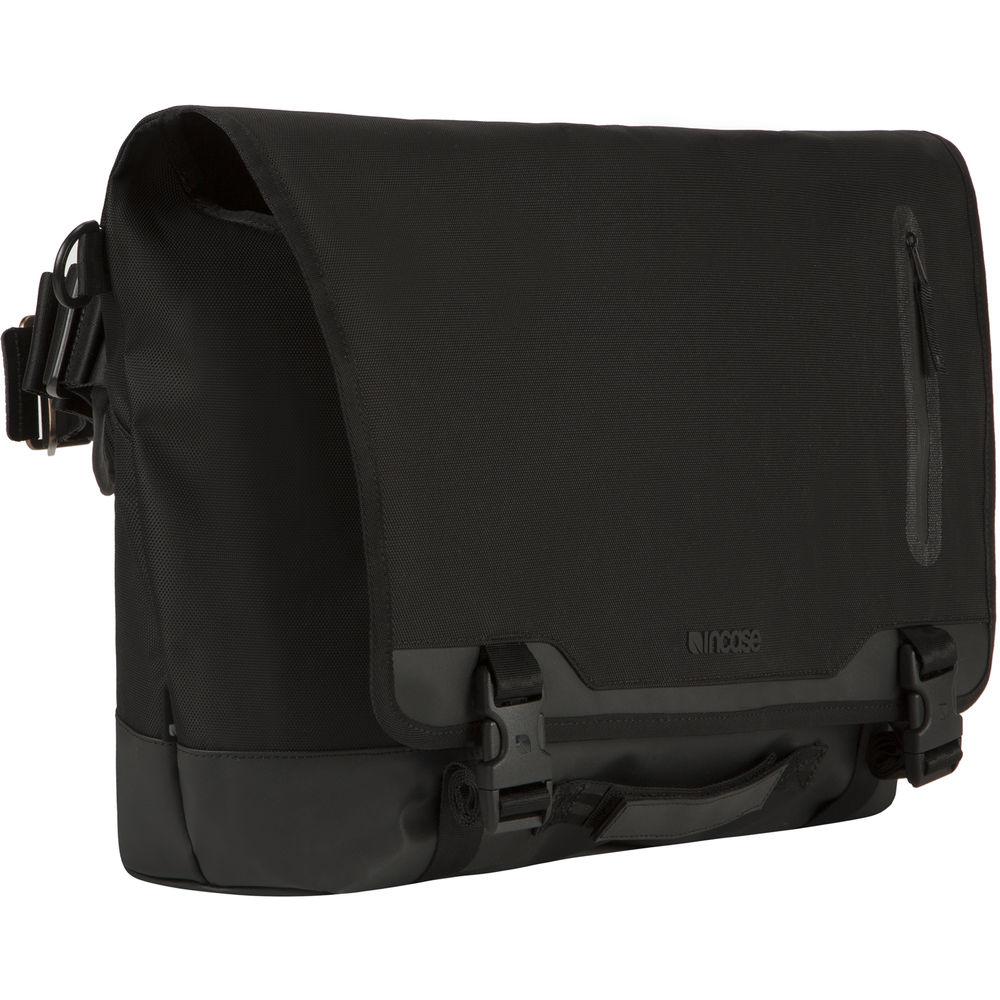 Incase Designs Corp Sport Messenger Bag