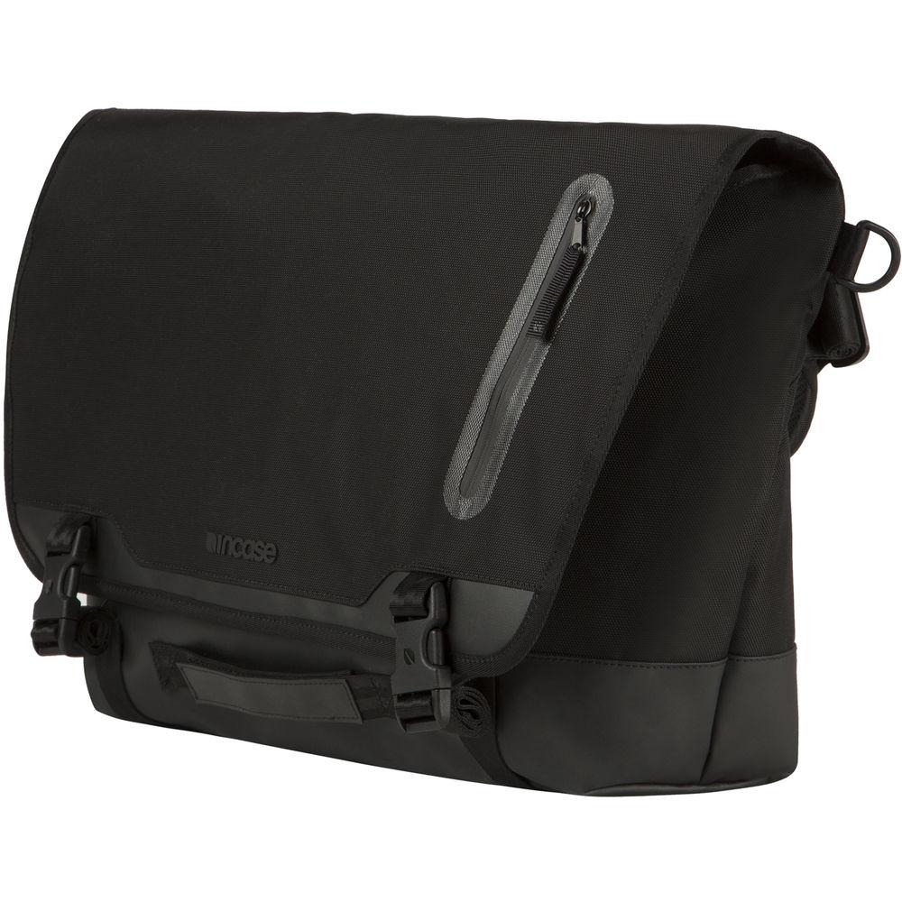 Incase Designs Corp Sport Messenger Bag