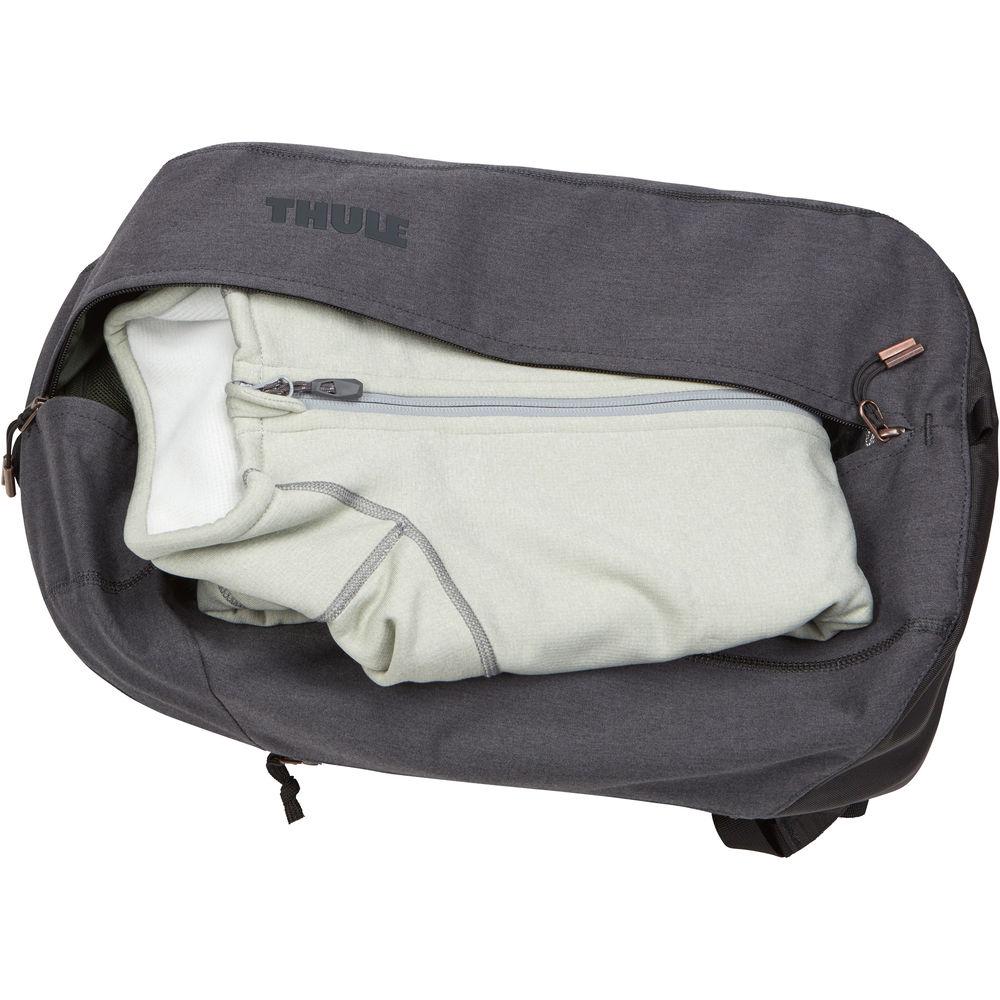 Thule Vea 17L Backpack