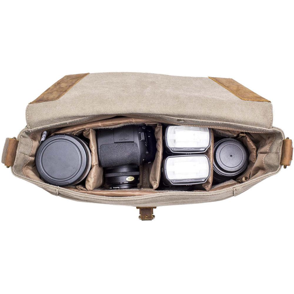 Kelly Moore Bag Pioneer Camera Bag