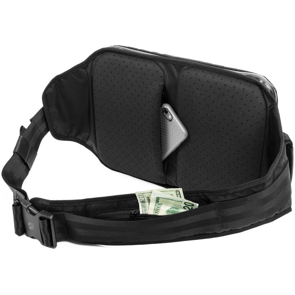 Incase Designs Corp Sling Pack