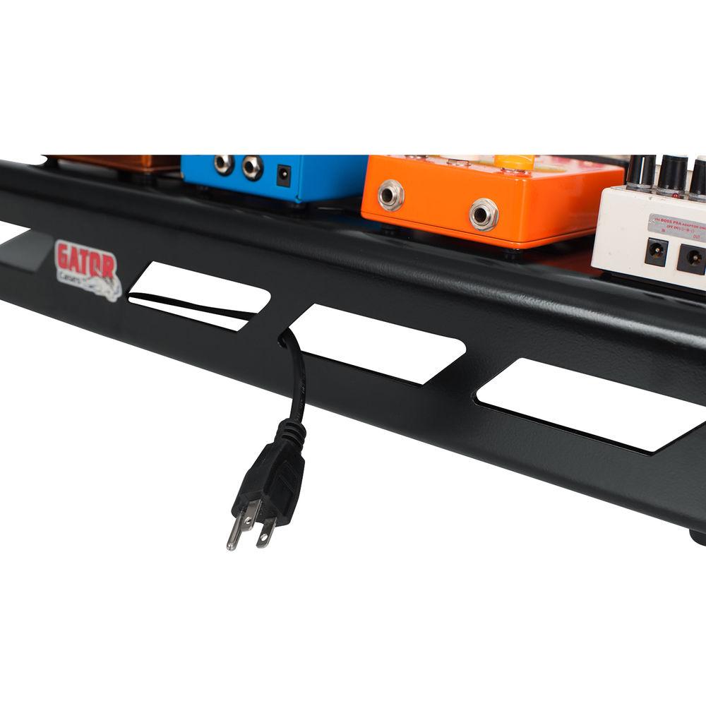 Gator Cases Aluminum Pedalboard with Carry Case