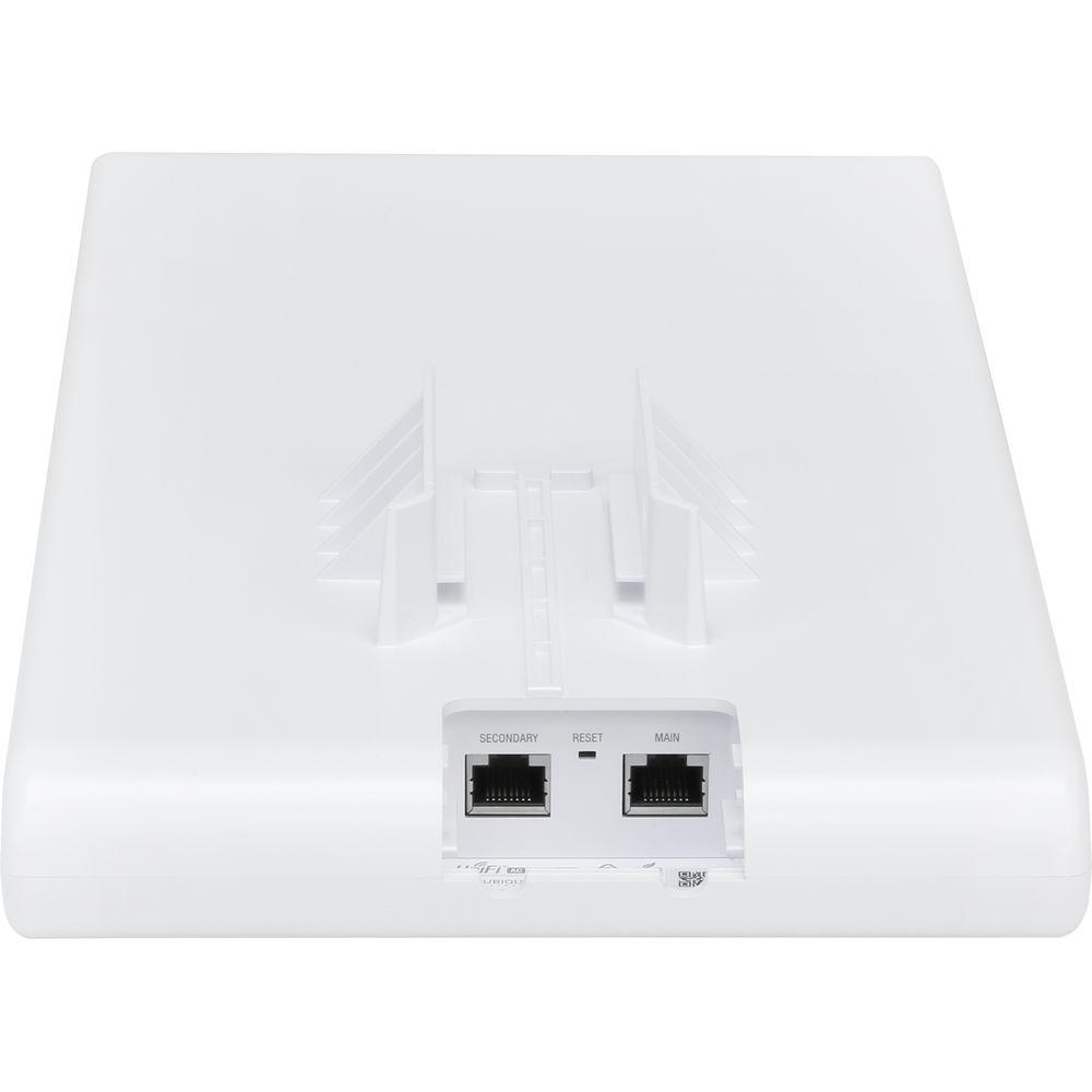 Ubiquiti Networks UAP-AC-M-PRO5US UniFi AC Mesh Wide-Area Outdoor Dual-Band Access Point