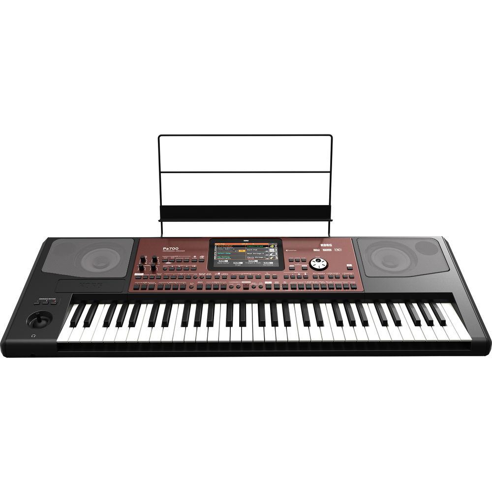 Korg Pa700 61-Key Professional Arranger with Touchscreen and Speakers