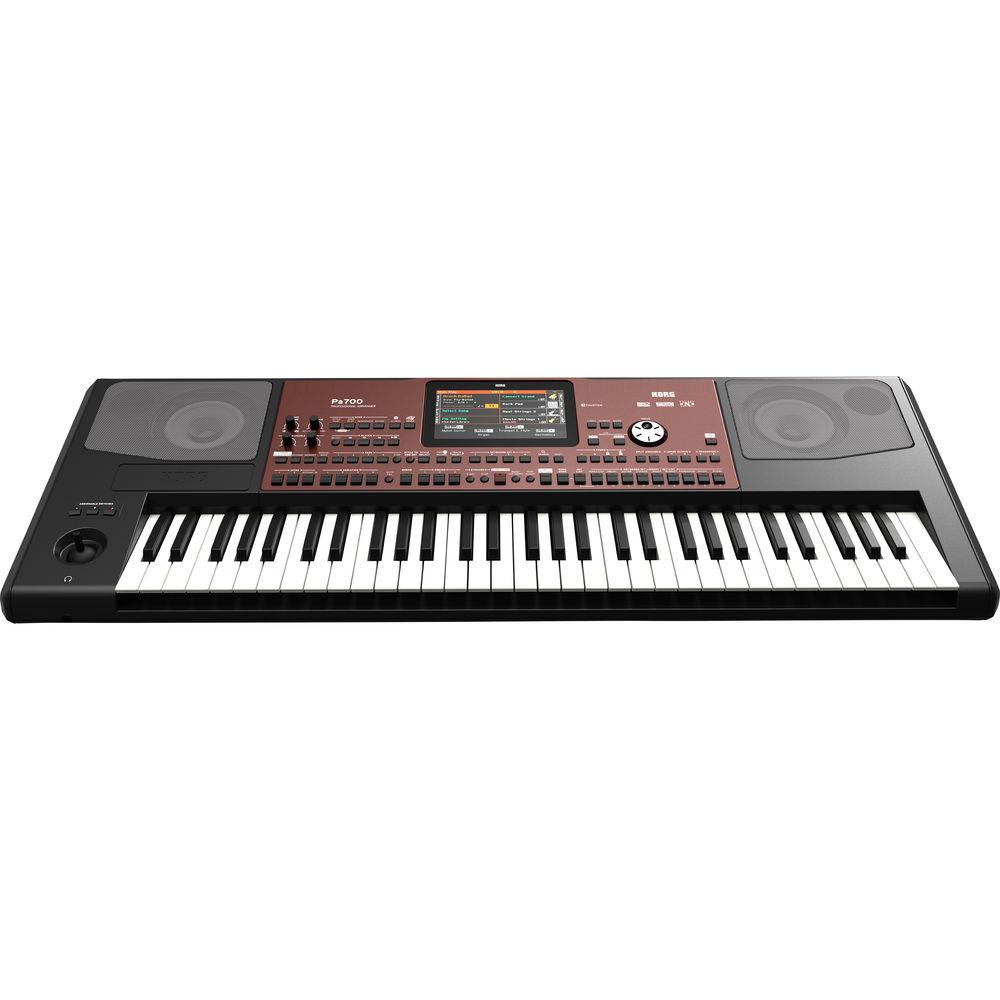 Korg Pa700 61-Key Professional Arranger with Touchscreen and Speakers